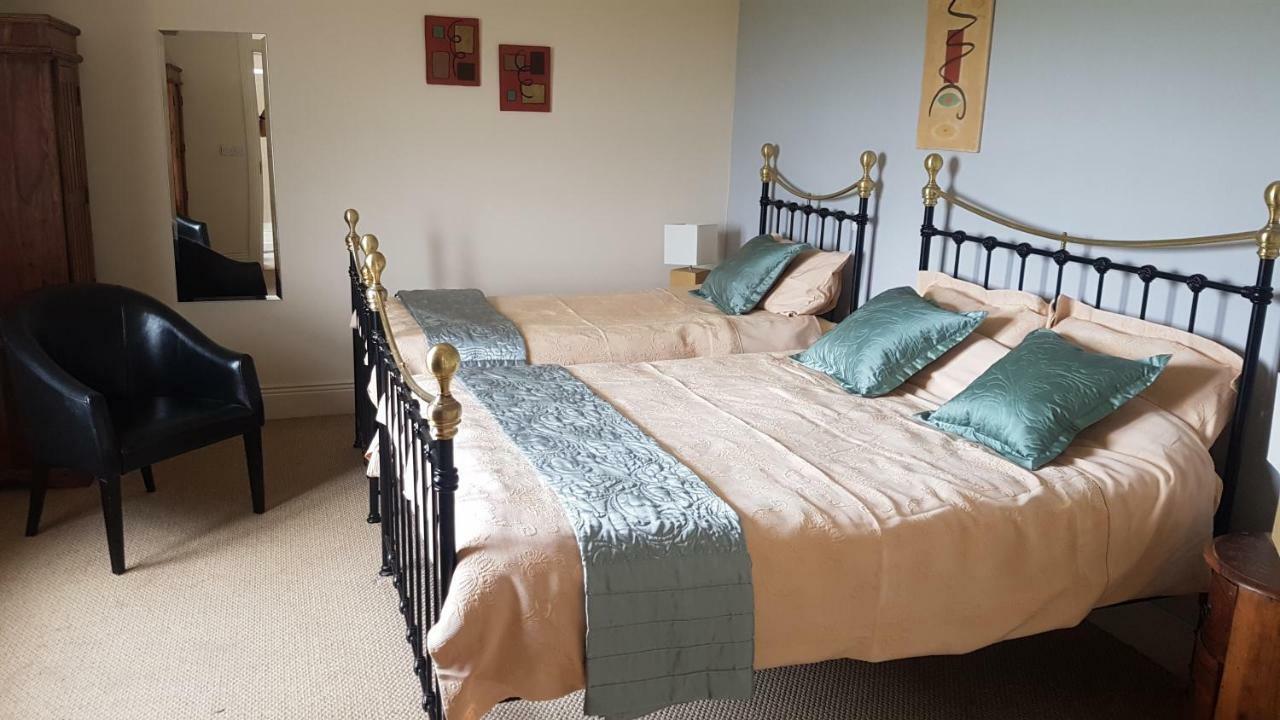 Вілла 7 Doolin Court Екстер'єр фото